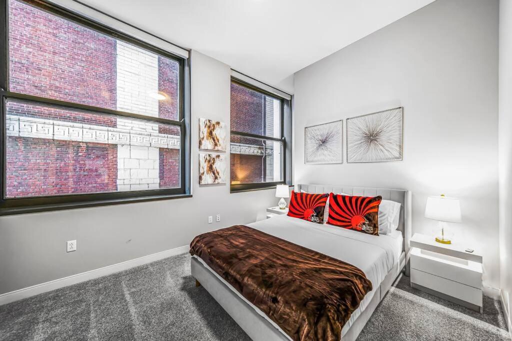 Ferienwohnung Heart Of Dt With Corner View And With Free Pool & Steam 307 Cleveland Exterior foto