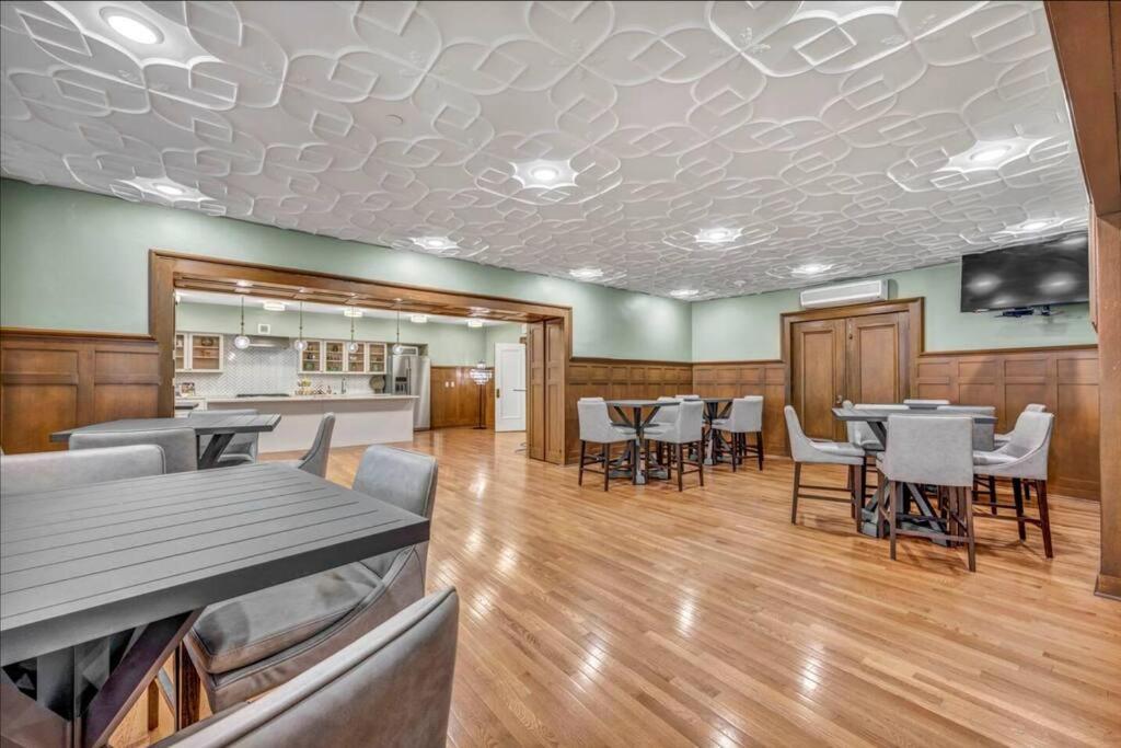 Ferienwohnung Heart Of Dt With Corner View And With Free Pool & Steam 307 Cleveland Exterior foto